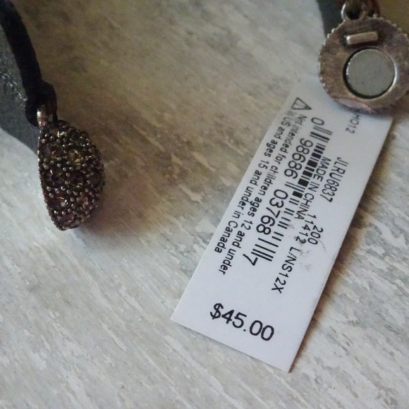 NWT Lucky Brand Leather Cuff Silver Belt Buckle Bracelet Pavé Magnetic Closure - Picture 9 of 9